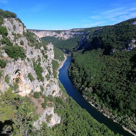 Superbe Appartement Dans Residence Avec Piscine Saint-Martin-dʼArdèche Екстериор снимка