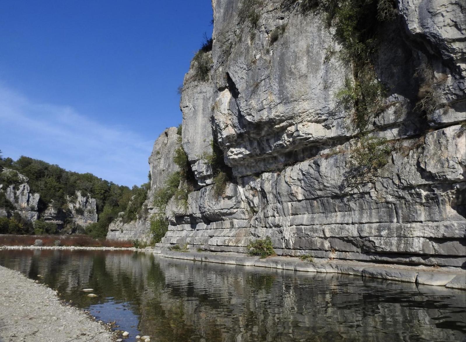 Superbe Appartement Dans Residence Avec Piscine Saint-Martin-dʼArdèche Екстериор снимка