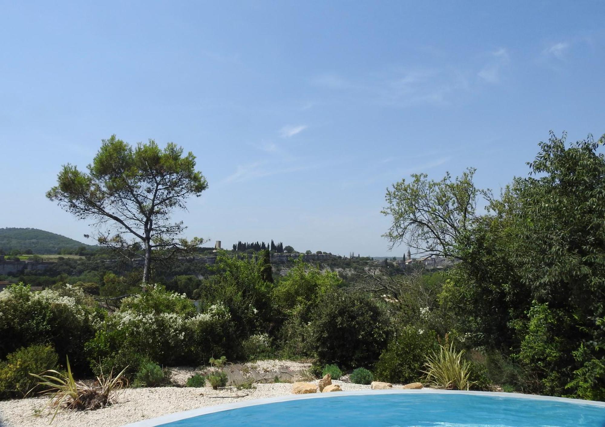 Superbe Appartement Dans Residence Avec Piscine Saint-Martin-dʼArdèche Екстериор снимка